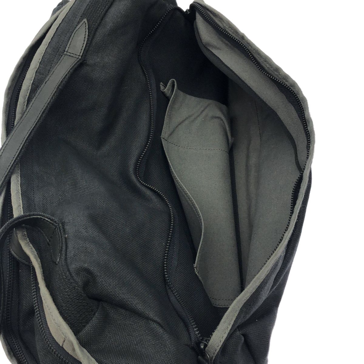 メンズ ISSEY MIYAKE イッセイミヤケ レザーキャンバスボストンバッグ