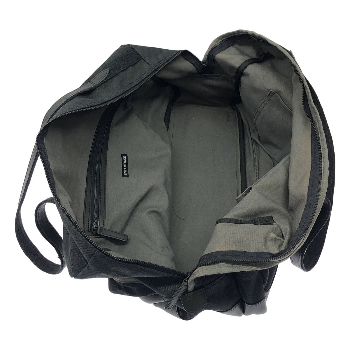 ISSEY MIYAKE イッセイミヤケ レザーキャンバスボストンバッグ  ブラック メンズ ISSEY MIYAKE イッセイミヤケ レザーキャンバスボストンバッグ