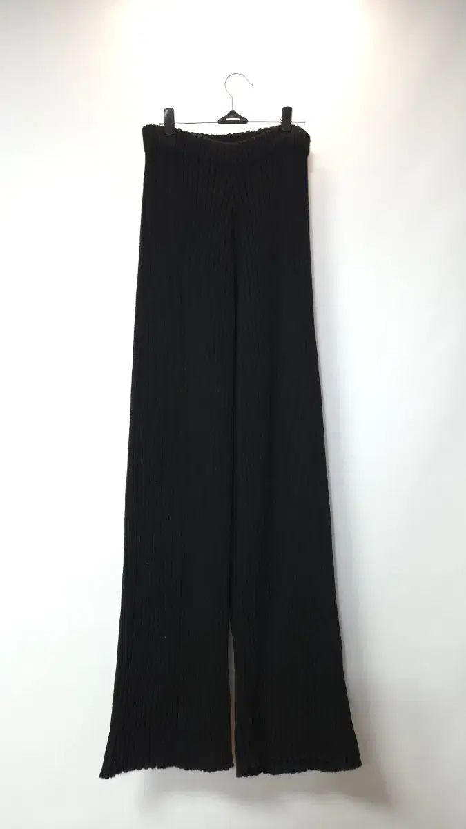 The ビュー 2021 ニット ブラック 밴딩 パンツ S サイズ