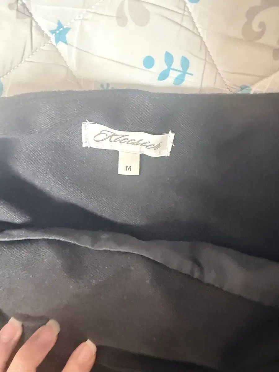 クリシアー LOVE YOURSELF 承 Her 깅 リー リボン プリーツ スカート ブラック M