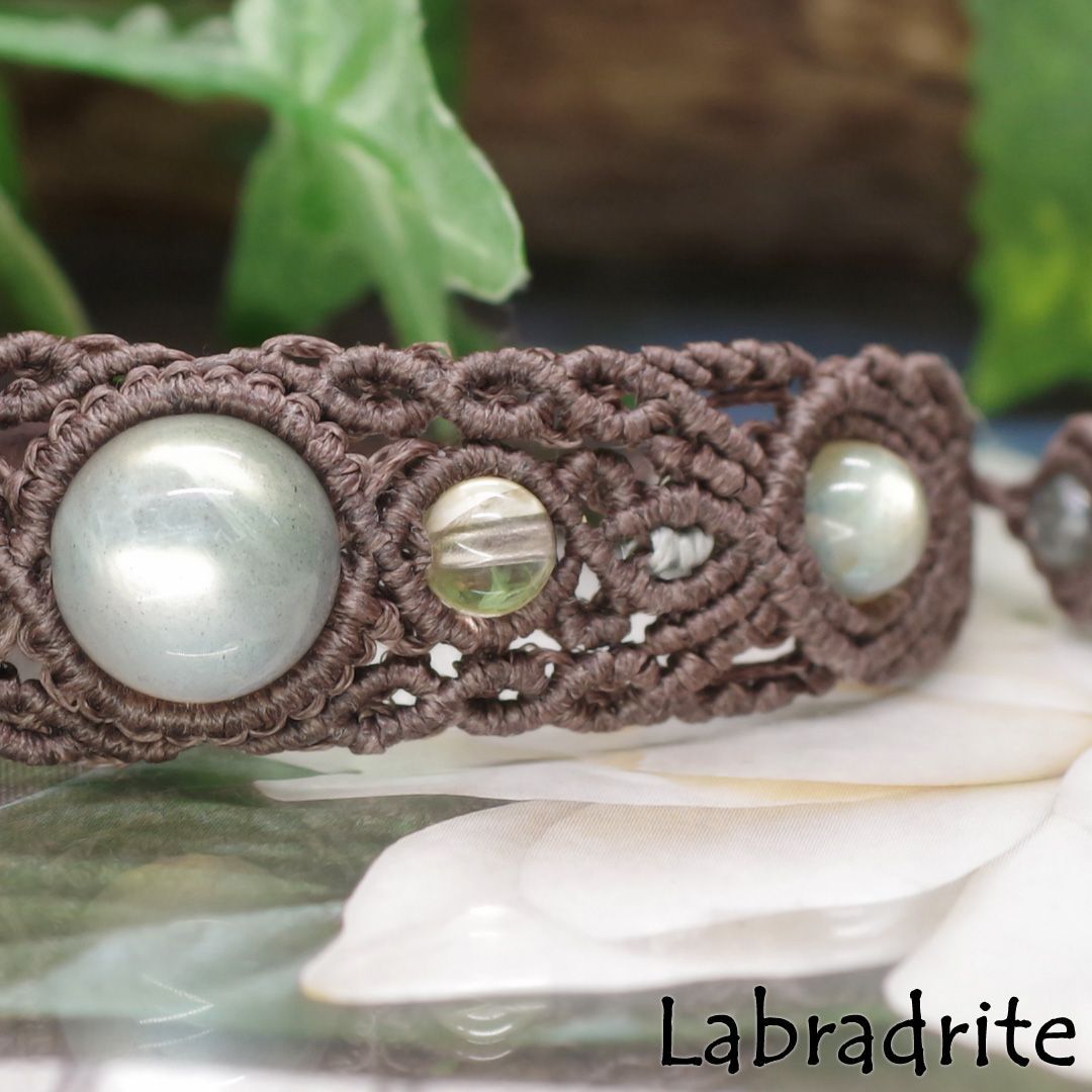 ラブラドライト13 mm＆バイタウナイト マクラメブレスレット
