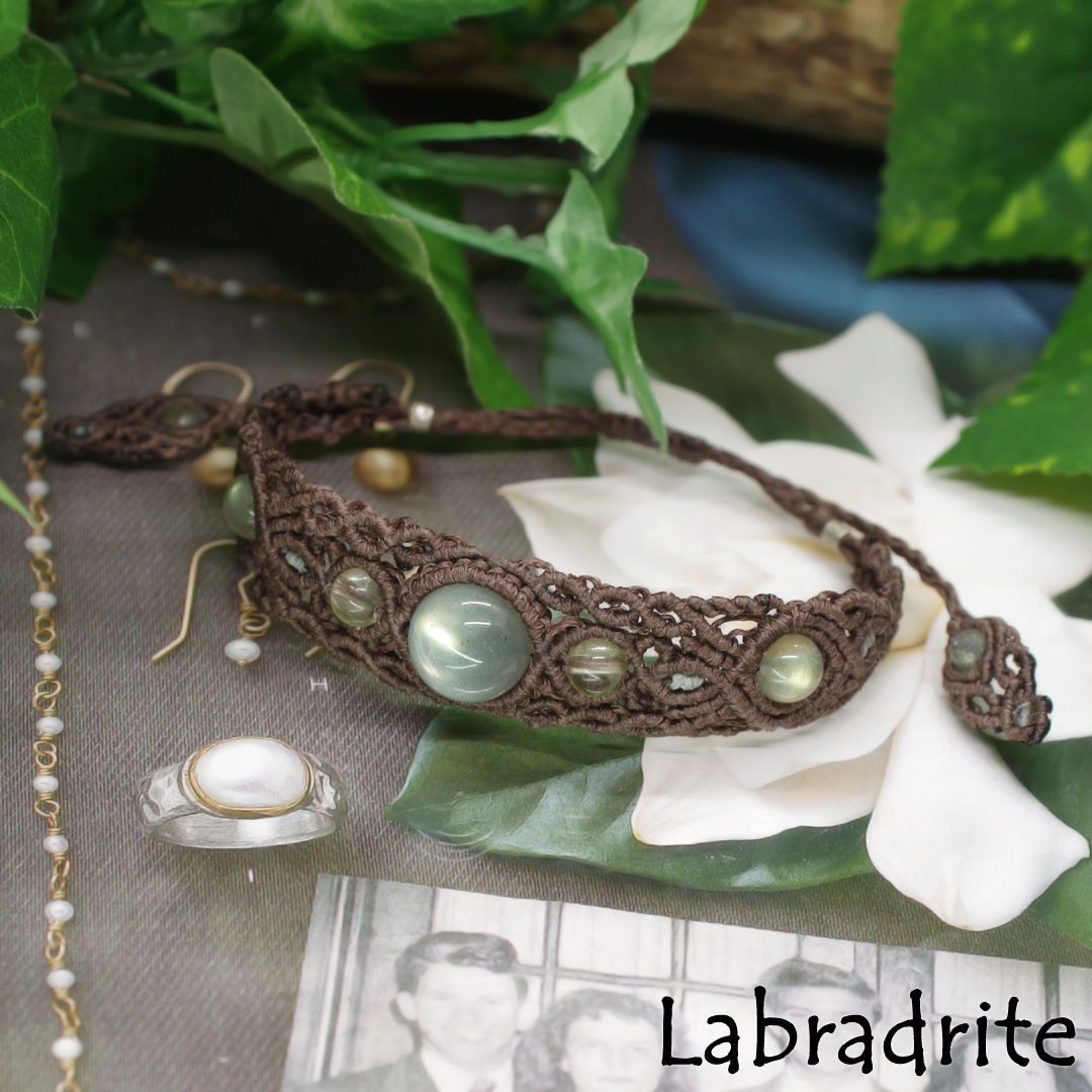  ラブラドライト13 mm＆バイタウナイト マクラメブレスレット ブレスレット バングル アクセサリー