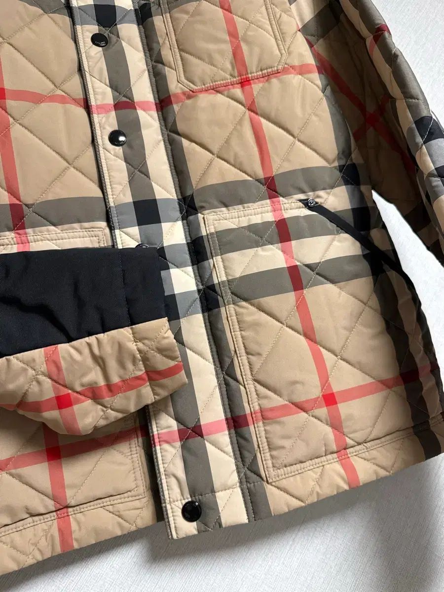 バーバリーキッズ キルティングジャケット 14y 成人可能サイズ - メルカリ