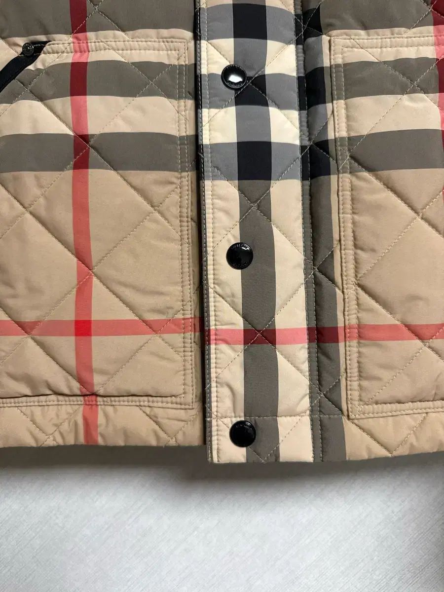 バーバリーキッズ☆キルティングジャケット☆size10 バーバリーキッズ キルティングジャケット 14y 成人可能サイズ - メルカリ