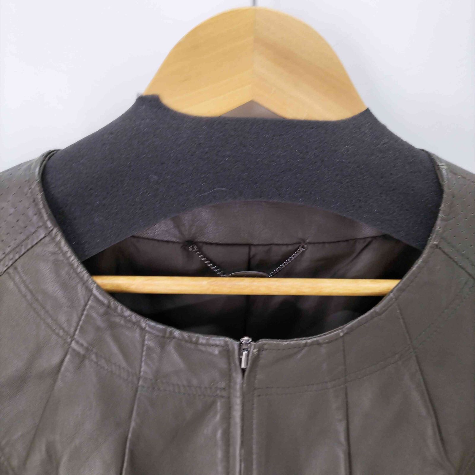 リフレクト Reflect パンチング ラムレザー ノーカラージャケット