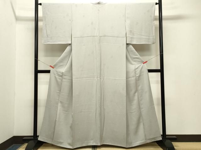 平和屋着物 上質な色無地 舞花地紋 薄雲鼠色 正絹 gh