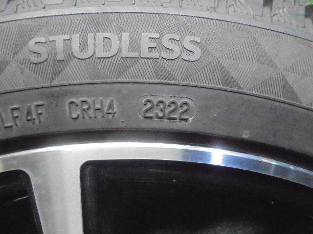 6 スタッドレスタイヤ