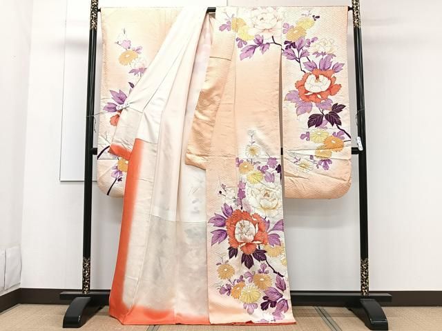 平和屋着物●豪華振袖　独地紋　吉祥草花文　折り鶴　兎　金糸　金彩　正絹　逸品　AAAQ0762np 平和屋着物□豪華振袖 駒刺繍 草花文 暈し染め 金彩 正絹 逸品