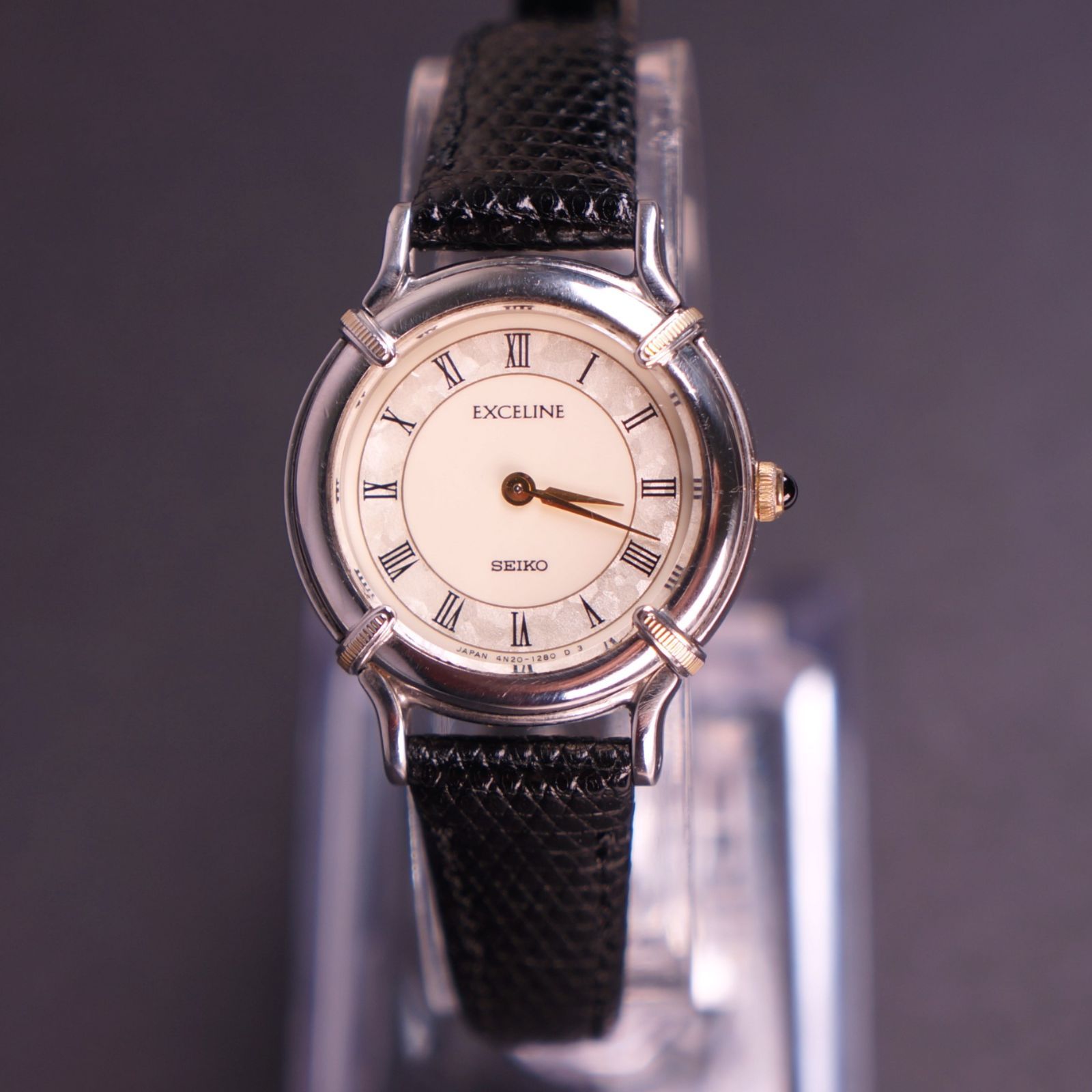 稼働品】SEIKOエクセリーヌ 電池、ベルト交換済 - メルカリ