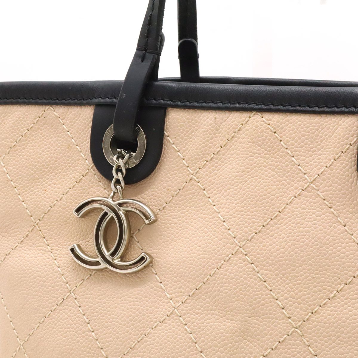 CHANEL シャネル オンザロード ワイルドステッチ ココマーク トート