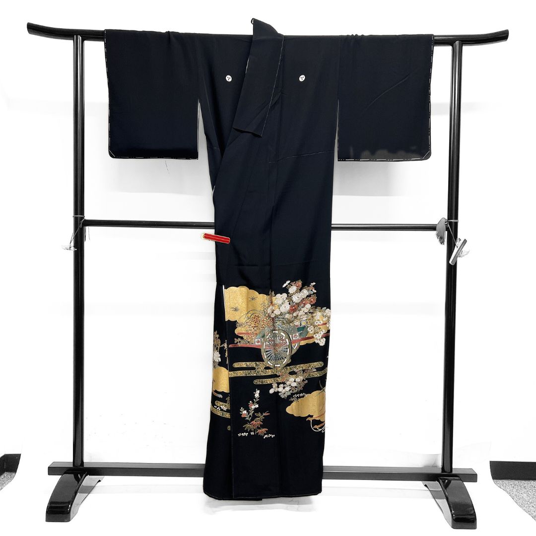 未着用　付け下げ　鉄線花　テッセン　金彩　市松　黒地　着物　092a d 作家もの 黒留袖 刺繍 金彩 花車 ヱ霞 雲 着物 115b d ms - メルカリ