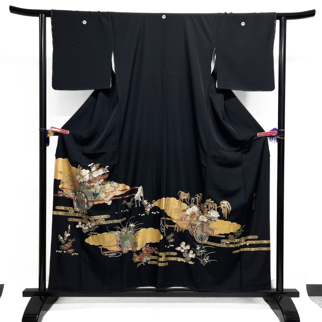 未着用　付け下げ　鉄線花　テッセン　金彩　市松　黒地　着物　092a d 作家もの 黒留袖 刺繍 金彩 花車 ヱ霞 雲 着物 115b d ms - メルカリ