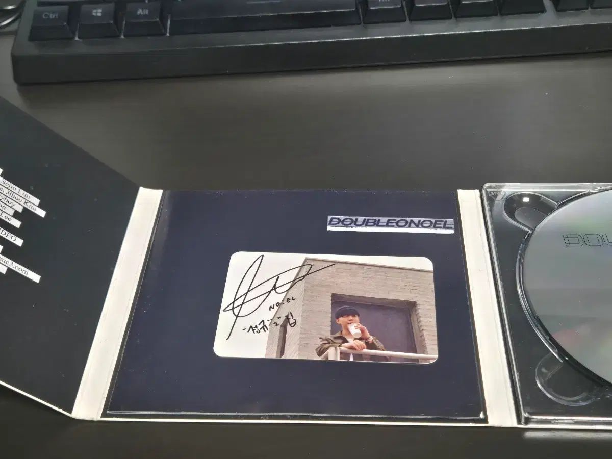 NO EL ー DEOBLE O 開封 アルバム CD サイン入りトレカ サイン入りフォートカード その他 楽器 機材 ホビー 楽器 アート