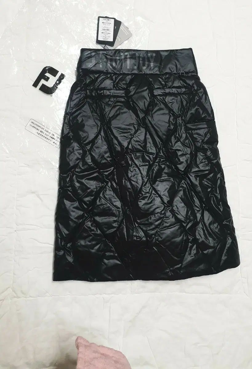 フットジョイ グース ダウン スカート ブラック
