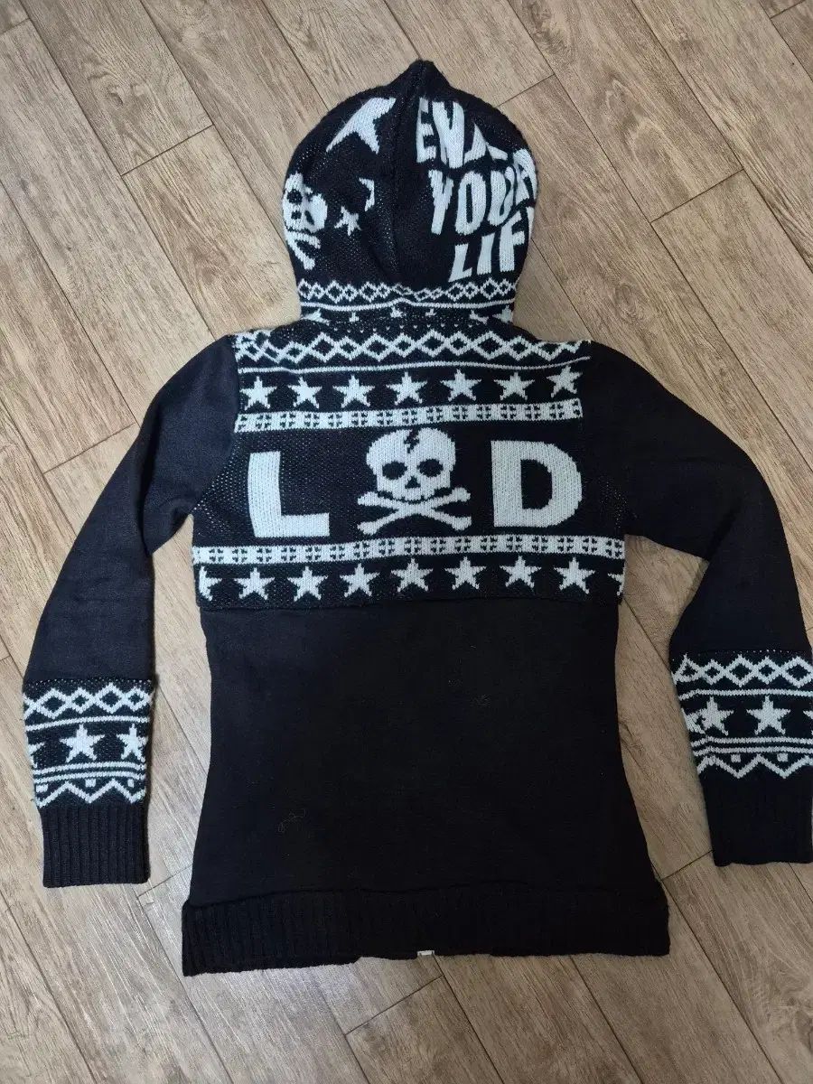 リズリサドール ニット フードジップアップ