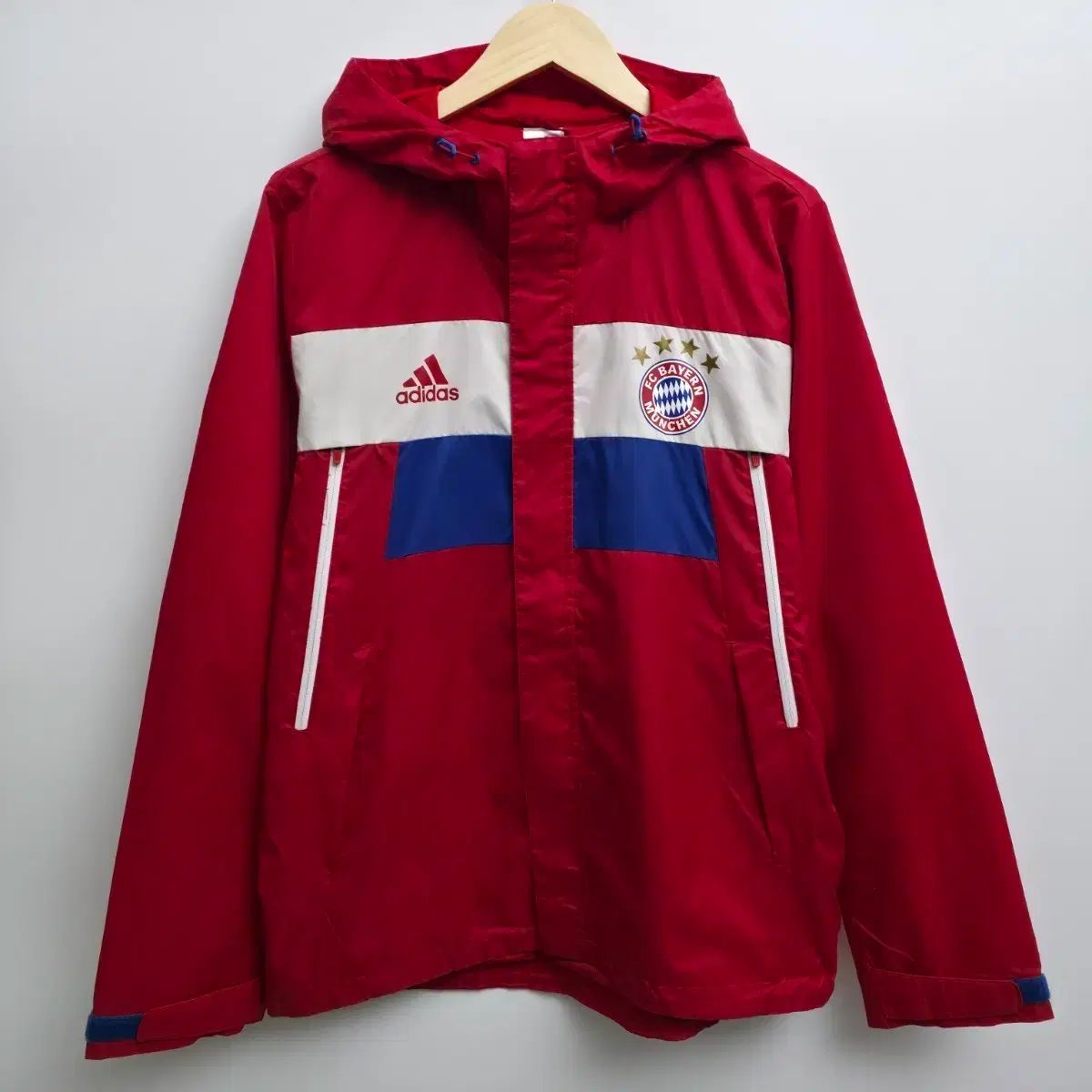 XL アディダス FCバイエルン・ミュンヘン ウィンドブレーカー - メルカリ