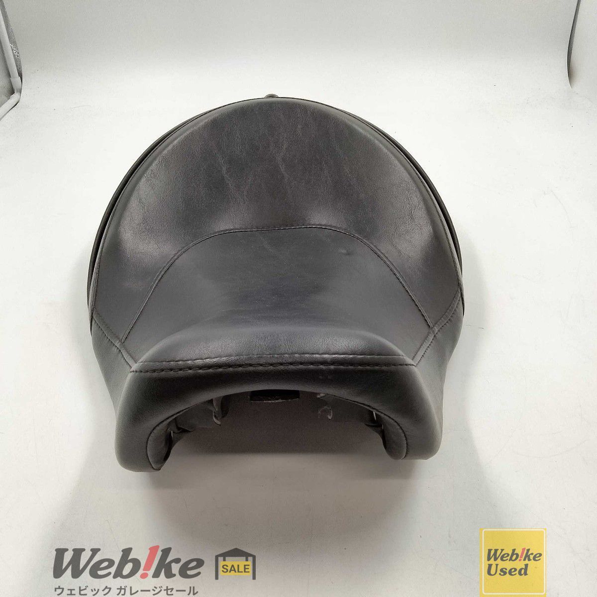 ハーレーダビッドソン純正中古パーツ FXDBストリートボブ シート