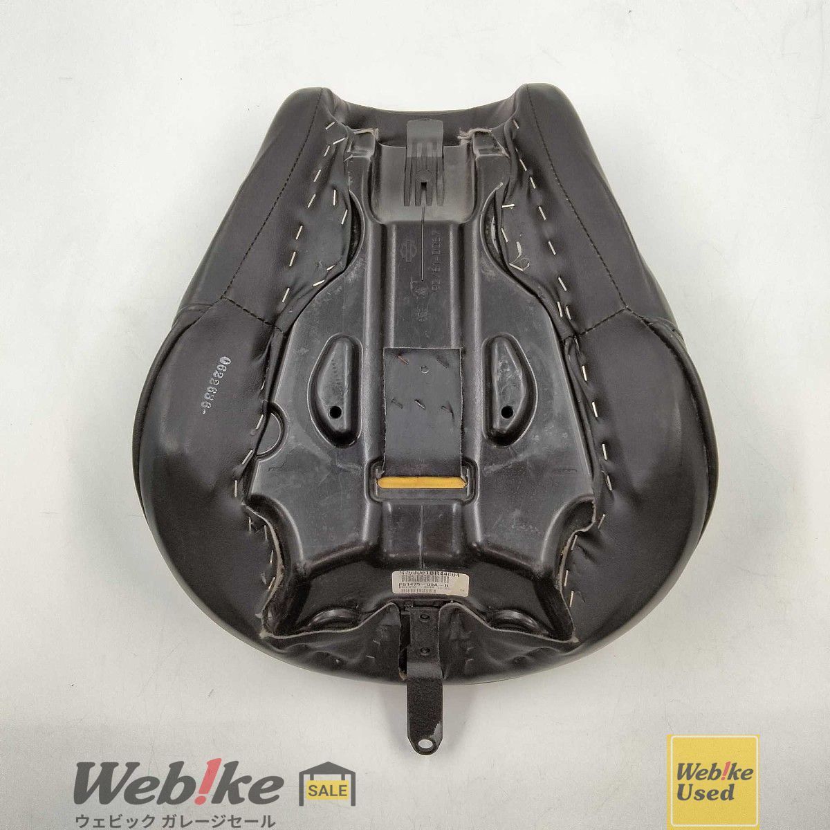 ストリートボブFXBBS純正シート ハーレーダビッドソン純正中古パーツ FXDBストリートボブ シート