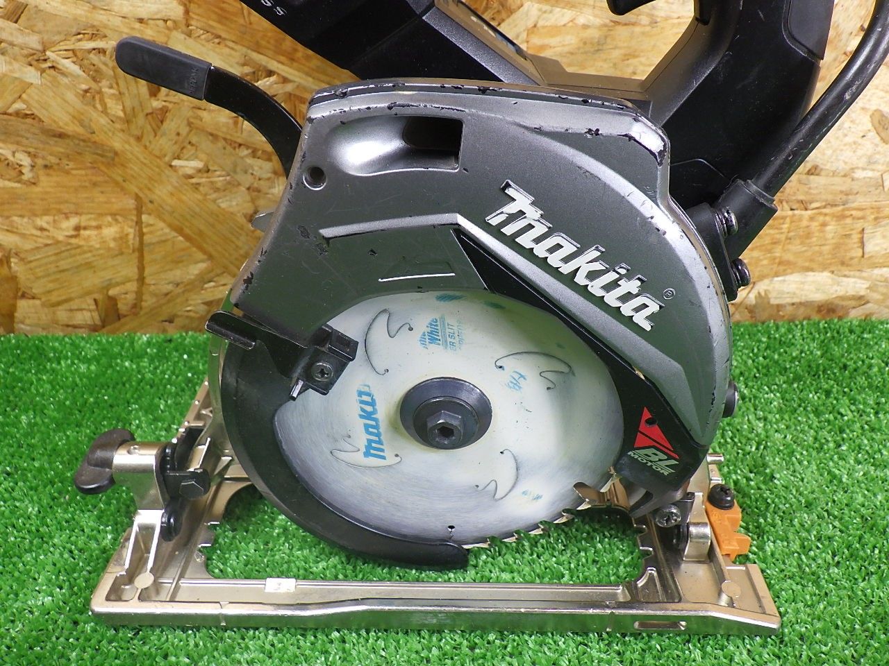 40Ｖモデル マキタ 充電式マルノコ HS 001 G 本体のみ 品