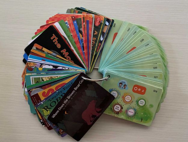 【数量限定】Liao絵本13冊など　おまけ付　お得セット　マイヤペン付 クリスマス限定セット】Liao絵本13冊 おまけ付 お得セット 英語絵本