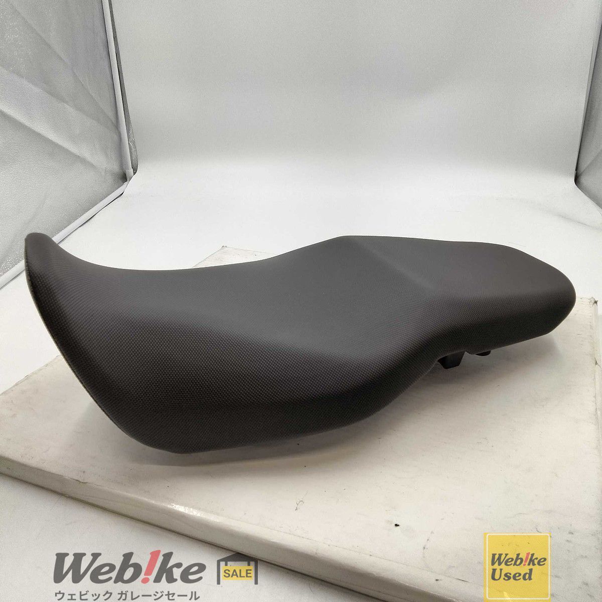 ホンダ純正中古パーツ シート 77200-K26-B000 グロムJC61 RXBI02912