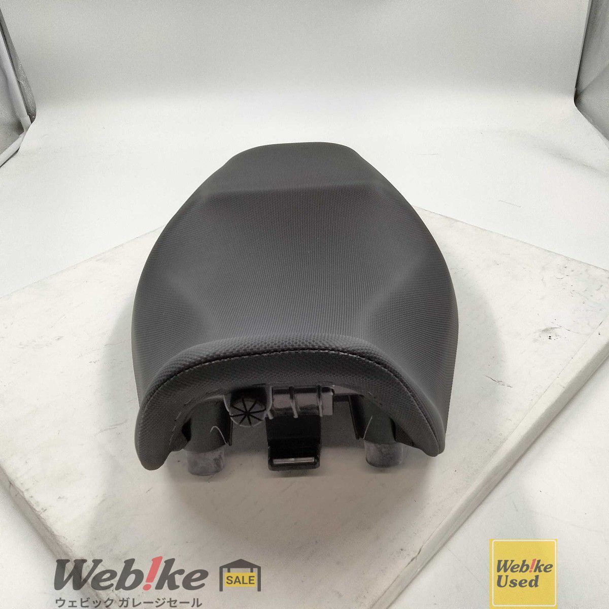 ホンダ純正中古パーツ シート 77200-K26-B000 グロムJC61 RXBI02912