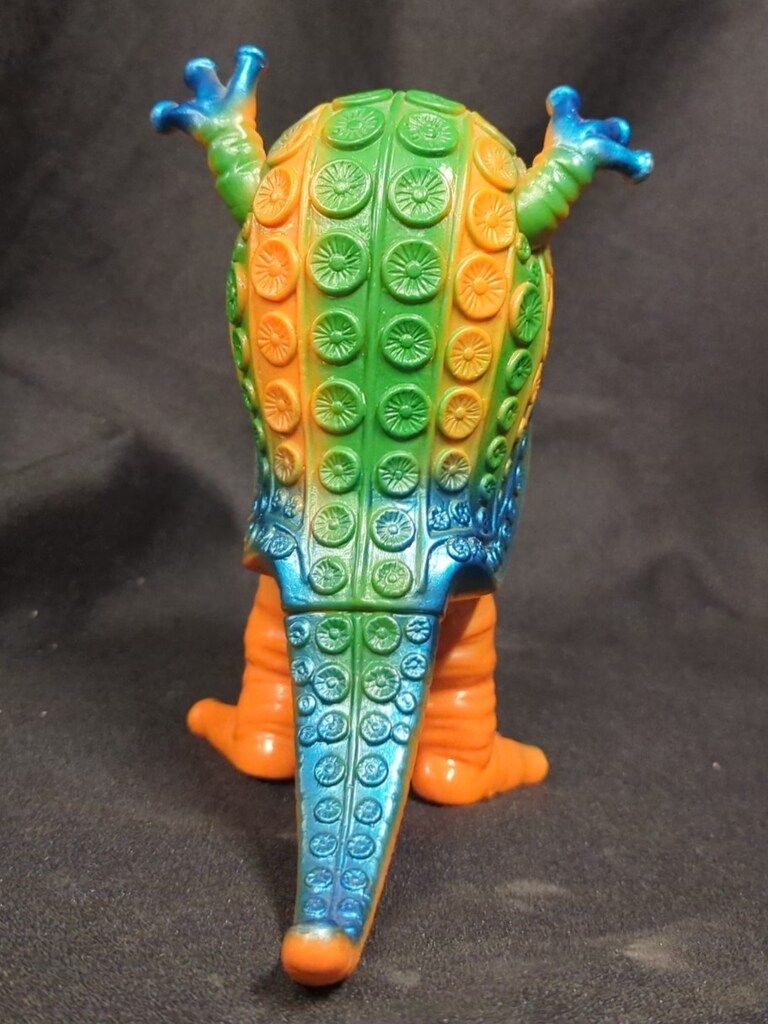 B-CLUB 怪獣シリーズ ブルマァク タッコング 黄土色成型