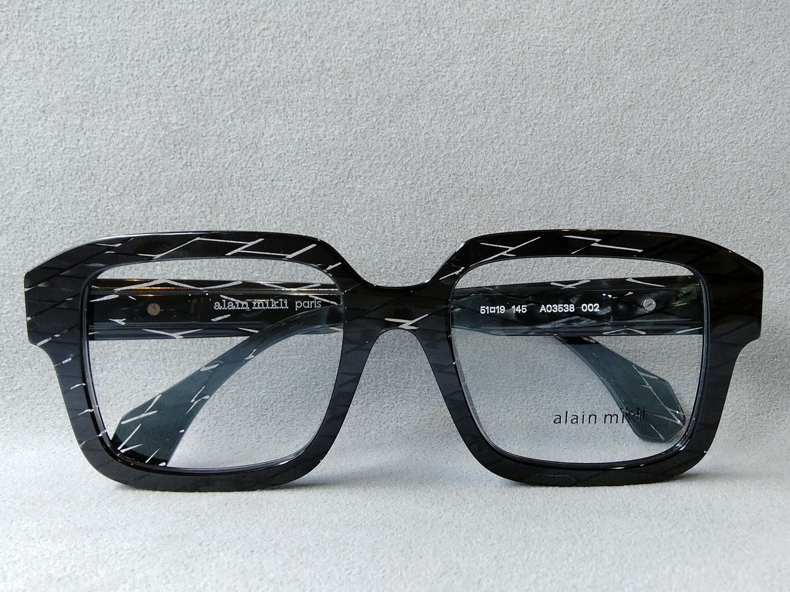 alain mikli paris（アランミクリ）『A03538』Col.002/BLACK RHOMBUS