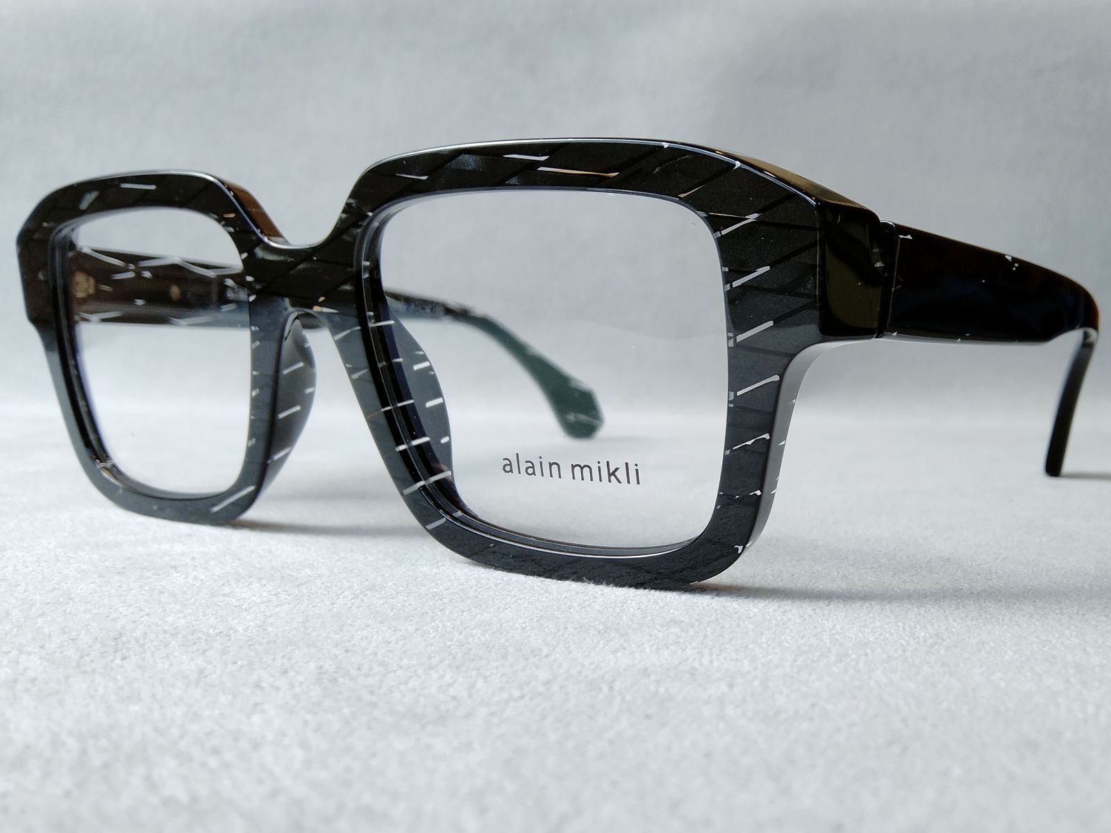 alain mikli paris（アランミクリ）『A03538』Col.002/BLACK RHOMBUS