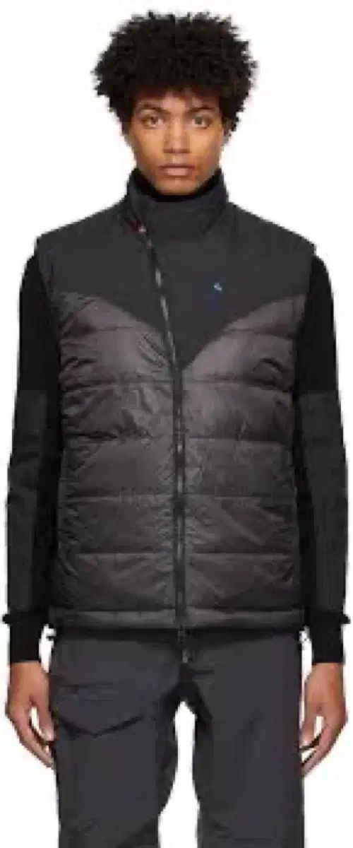 クレッタルムーセン liv ダウンベスト L