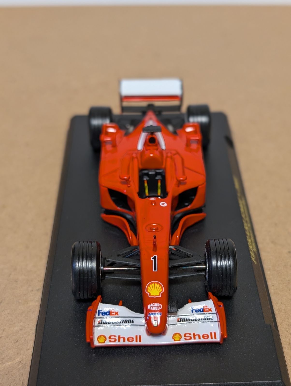 1/43フェラーリF2001ミハエル・シューマッハ - メルカリ