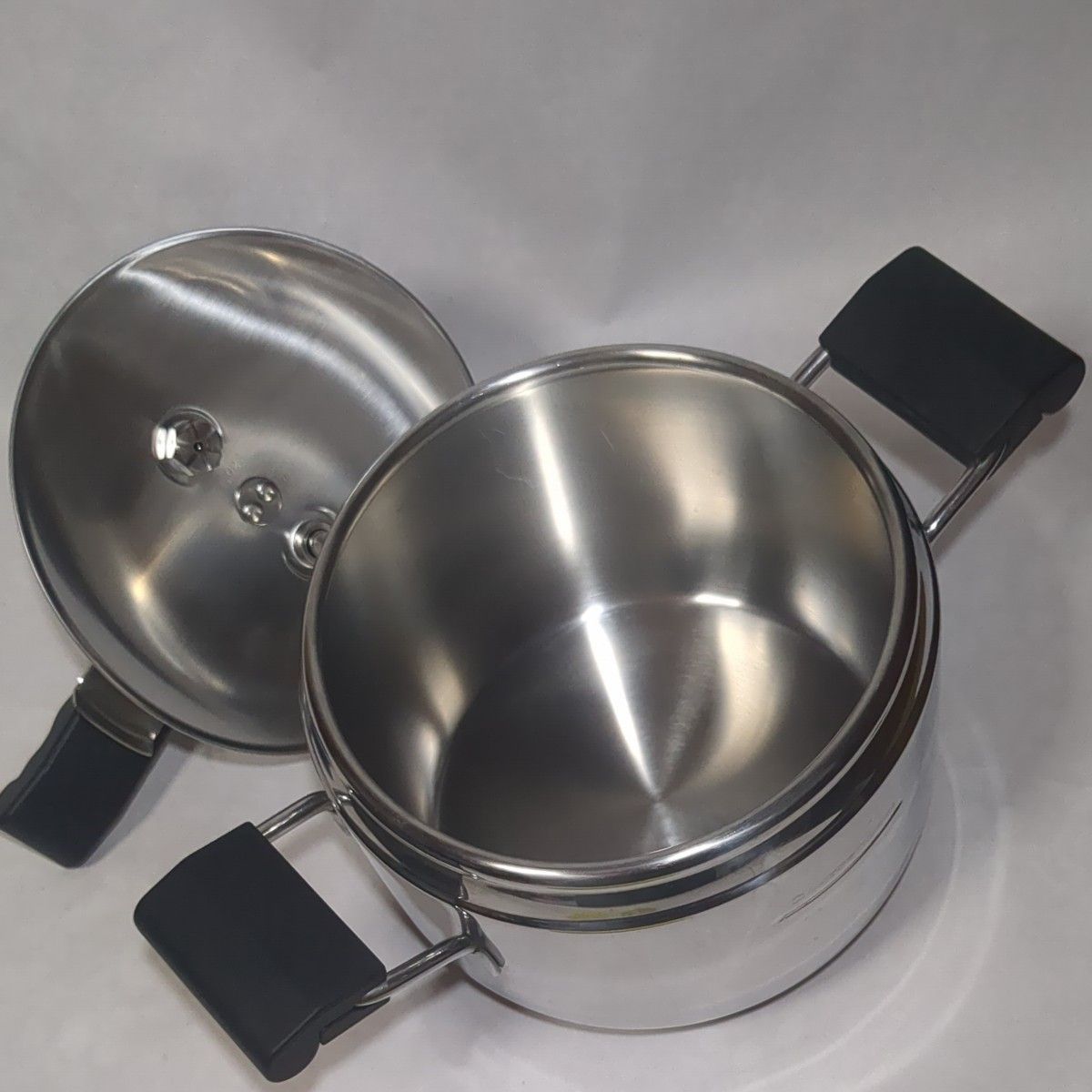 ラゴスティーナ 圧力鍋 プラティカ イタリア製 IH対応OK 4リットル 極