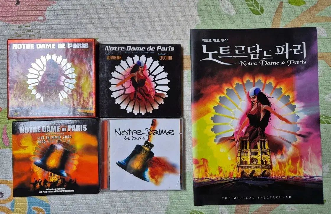 ノートルダム デ 飛ぶ OST CD プログラムブック