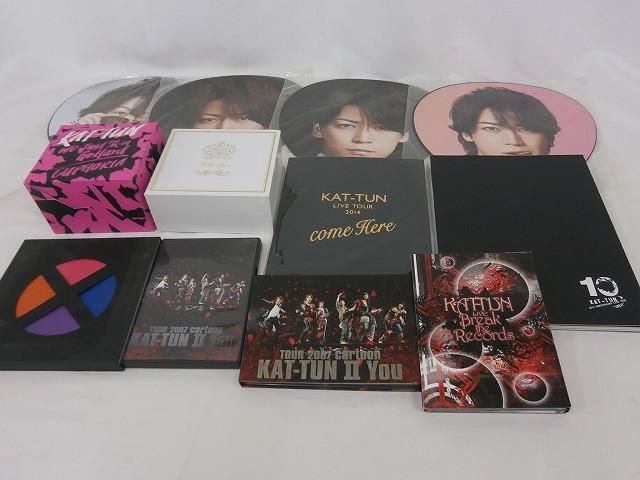 中古品 KAT-TUN 亀梨和也 のみ ツアーグッズ 他 パンフレット DVD CD