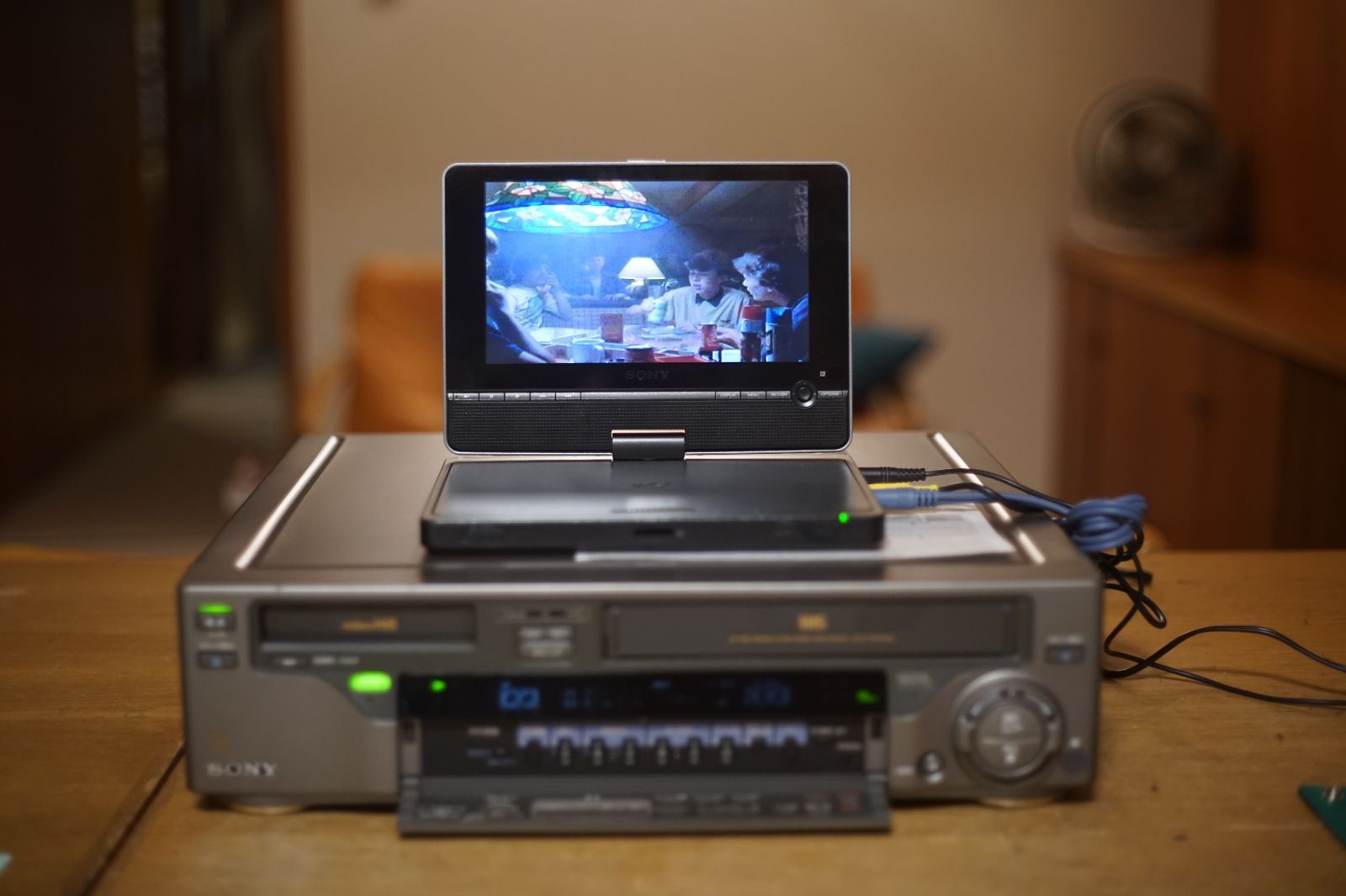 VHS 8ミリビデオデッキ