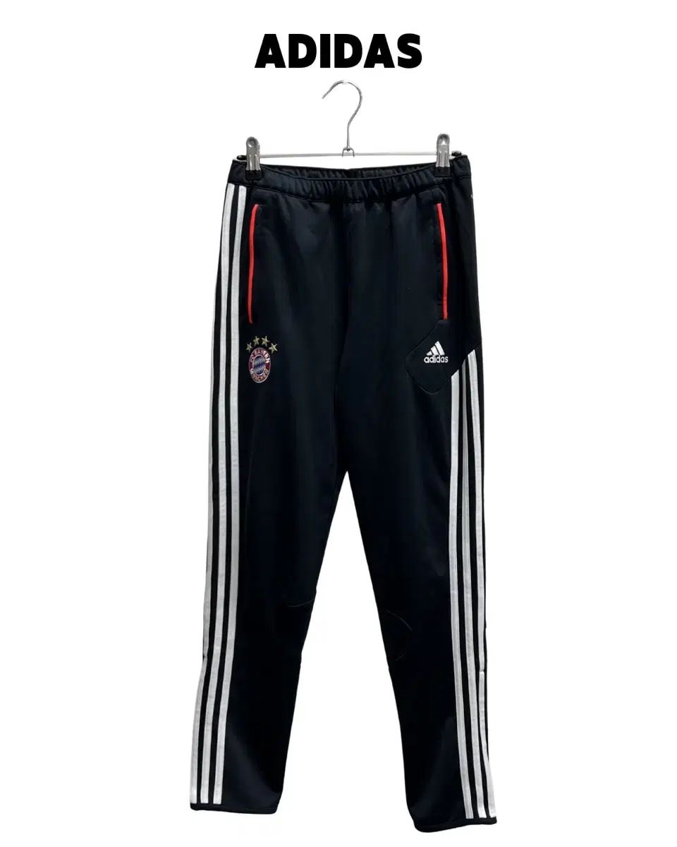 アディダス x エブリワン トラックトップ /