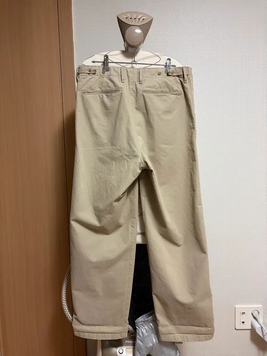 ポッタリー チノパンツ officer Chino Pants Light Beige