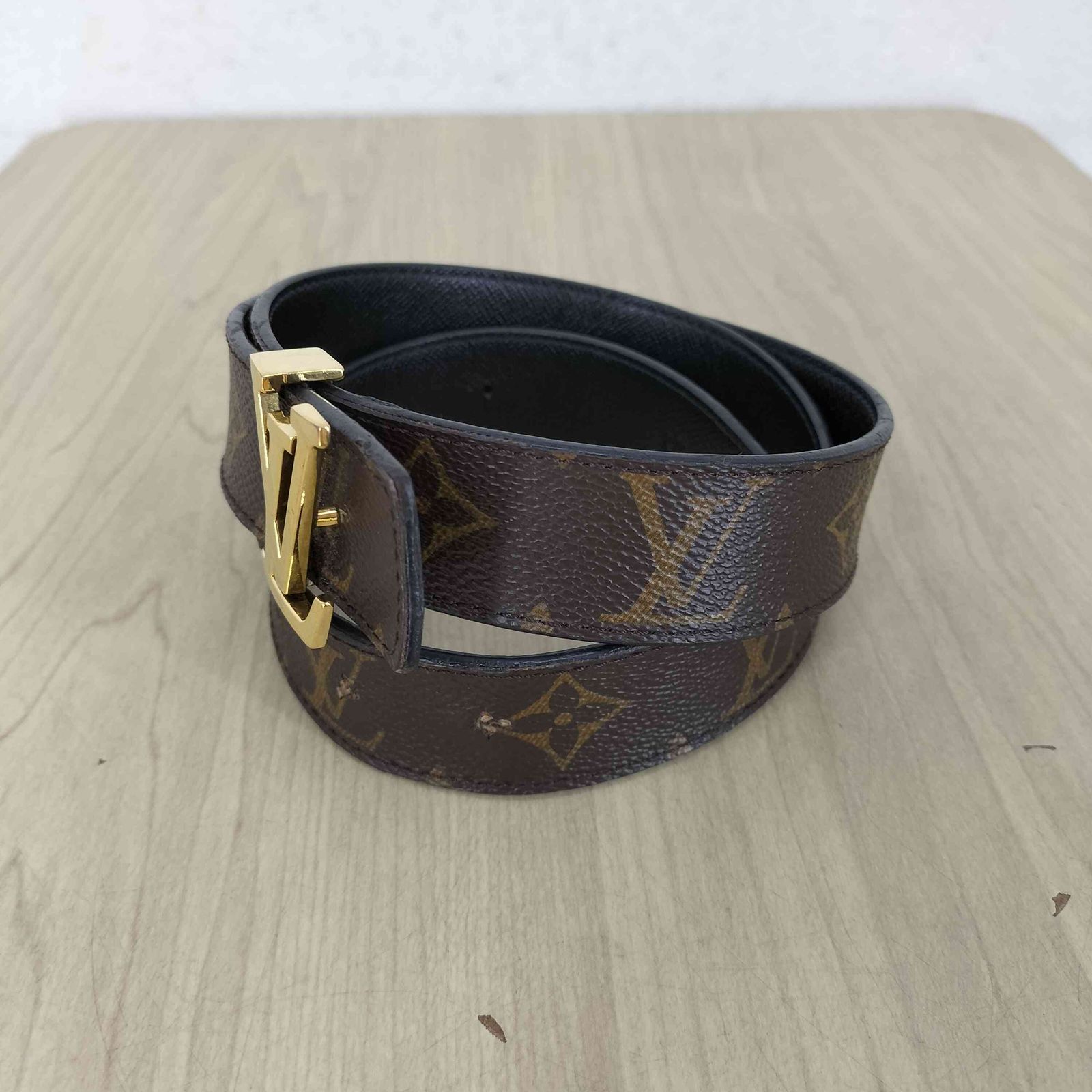 ルイヴィトン LOUIS VUITTON モノグラム サンチュール・LVイニシャル