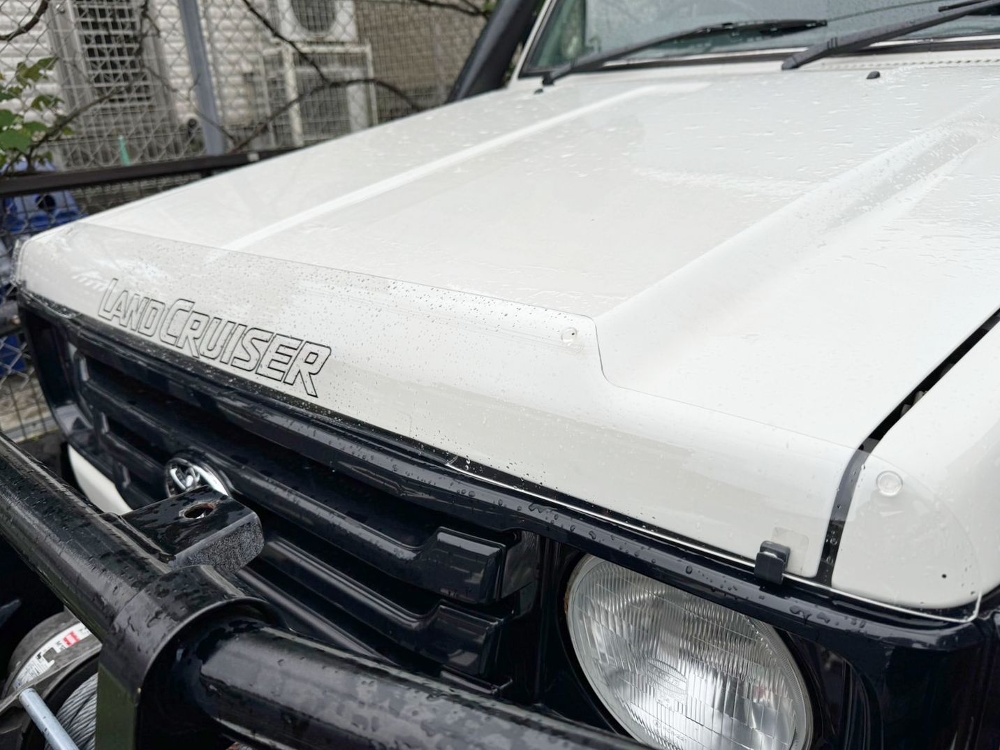 オーストラリアトヨタ純正】ランクル70 丸目 バグガード ボンネット