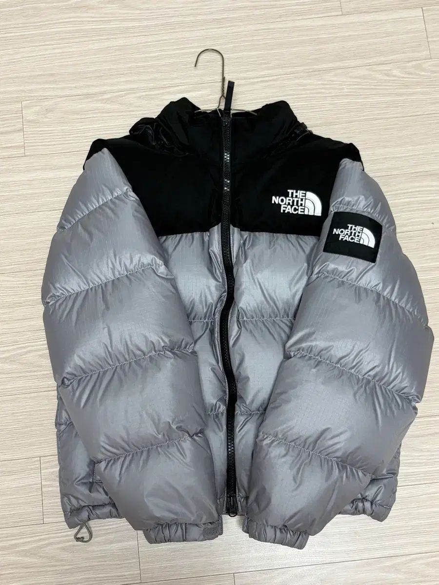 THE NORTH FACE ザノースフェイス ヌプシ グレー S