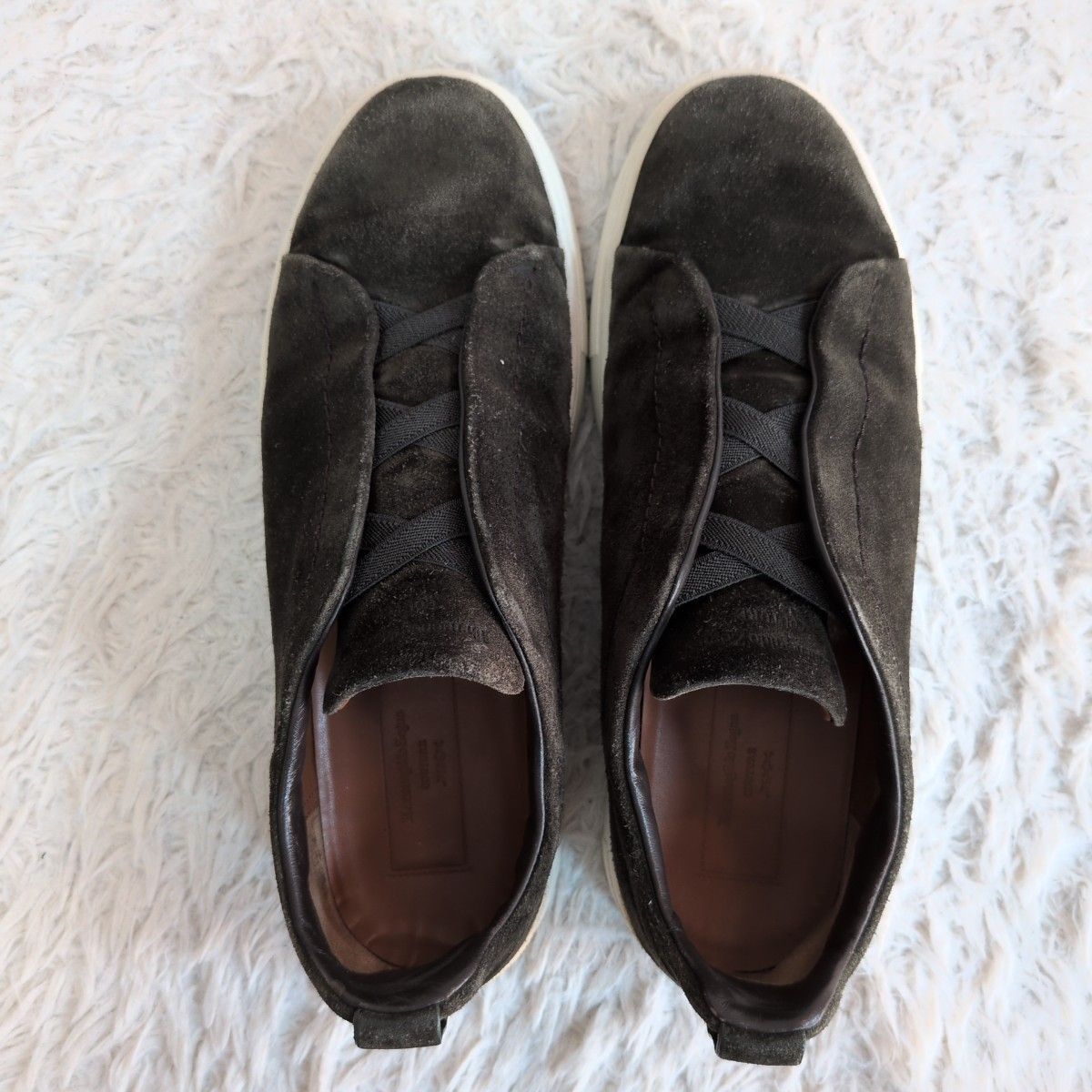 モデル エルメネジルドゼニア