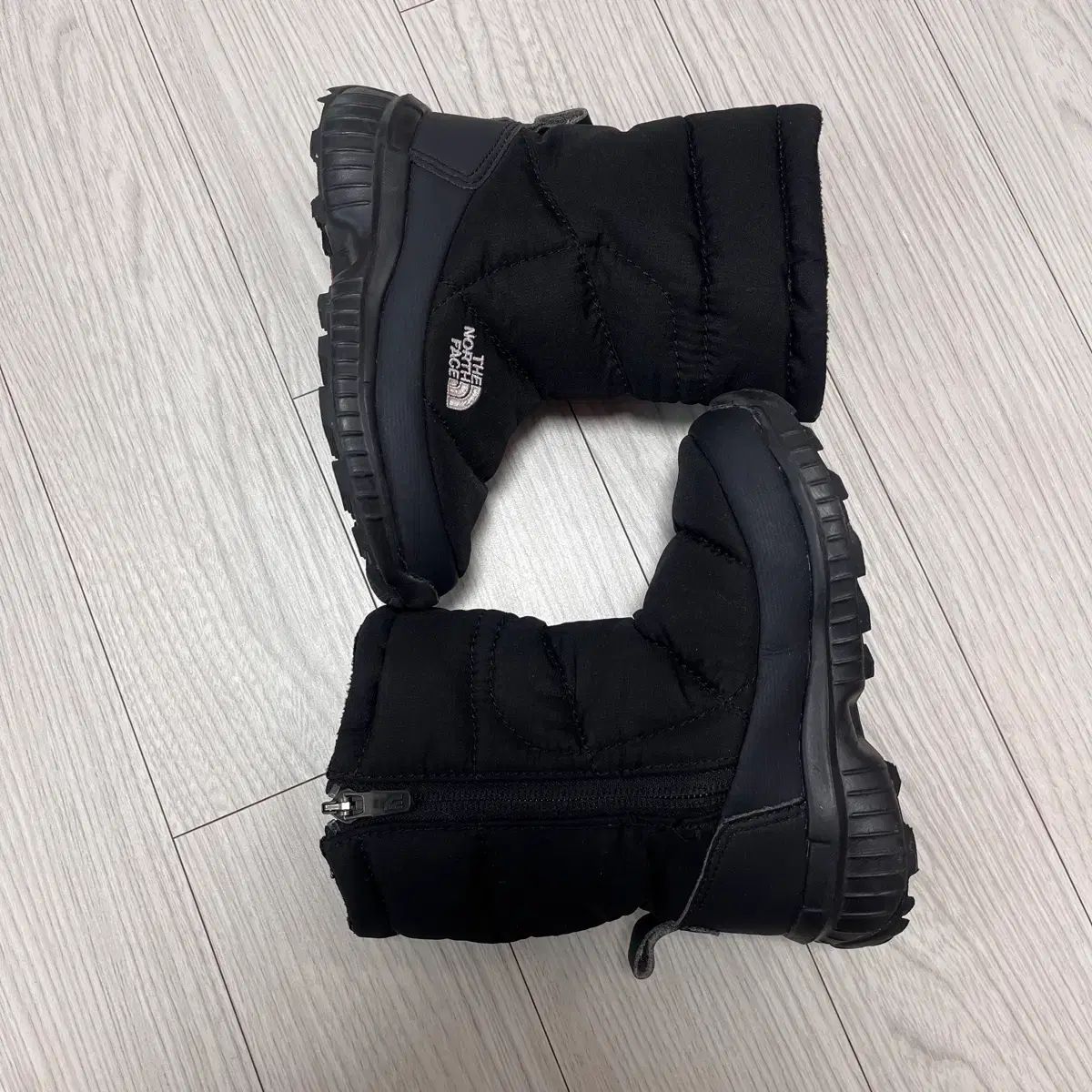 ザノースフェイス ブラック ダウン ブーツ 150