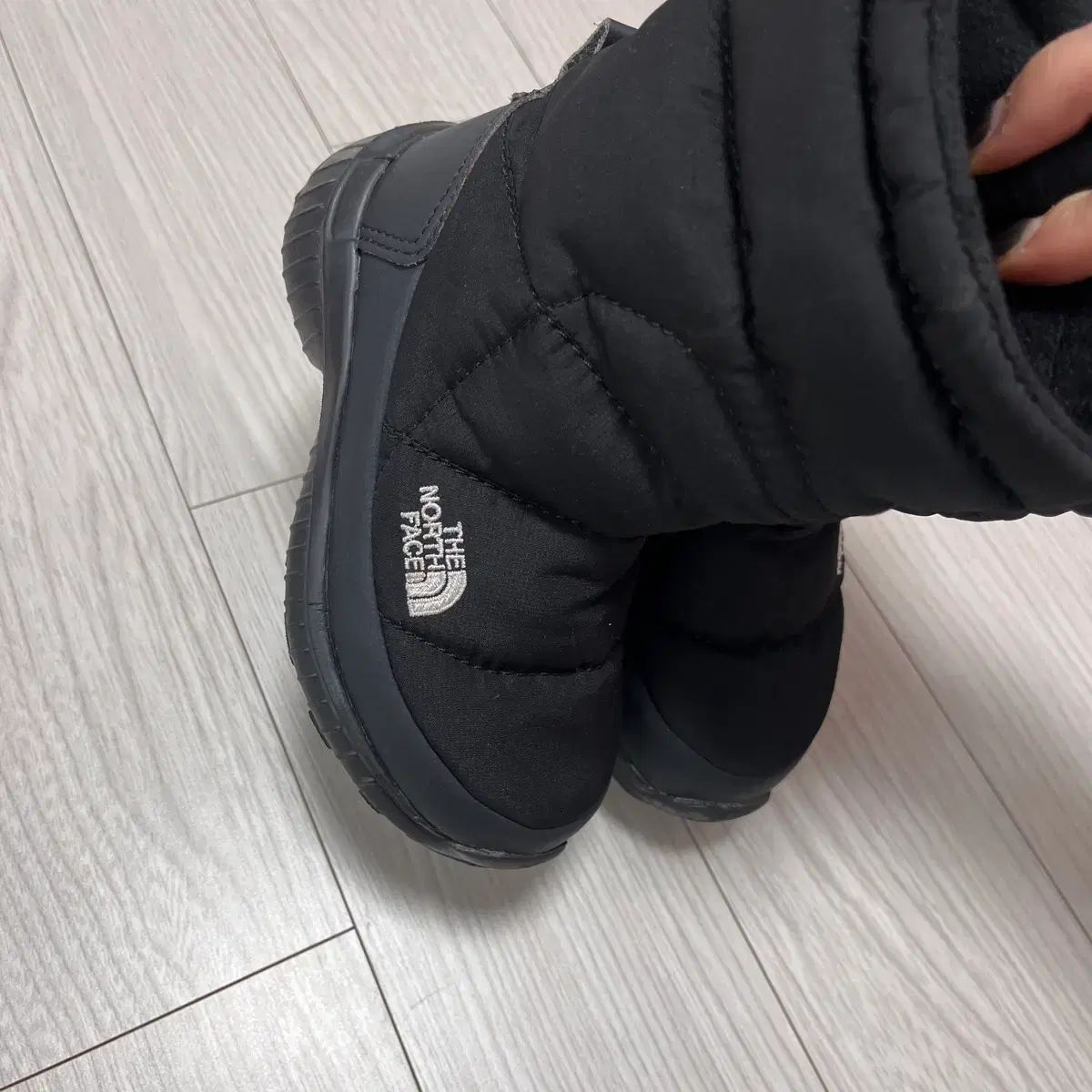 ザノースフェイス ブラック ダウン ブーツ 150