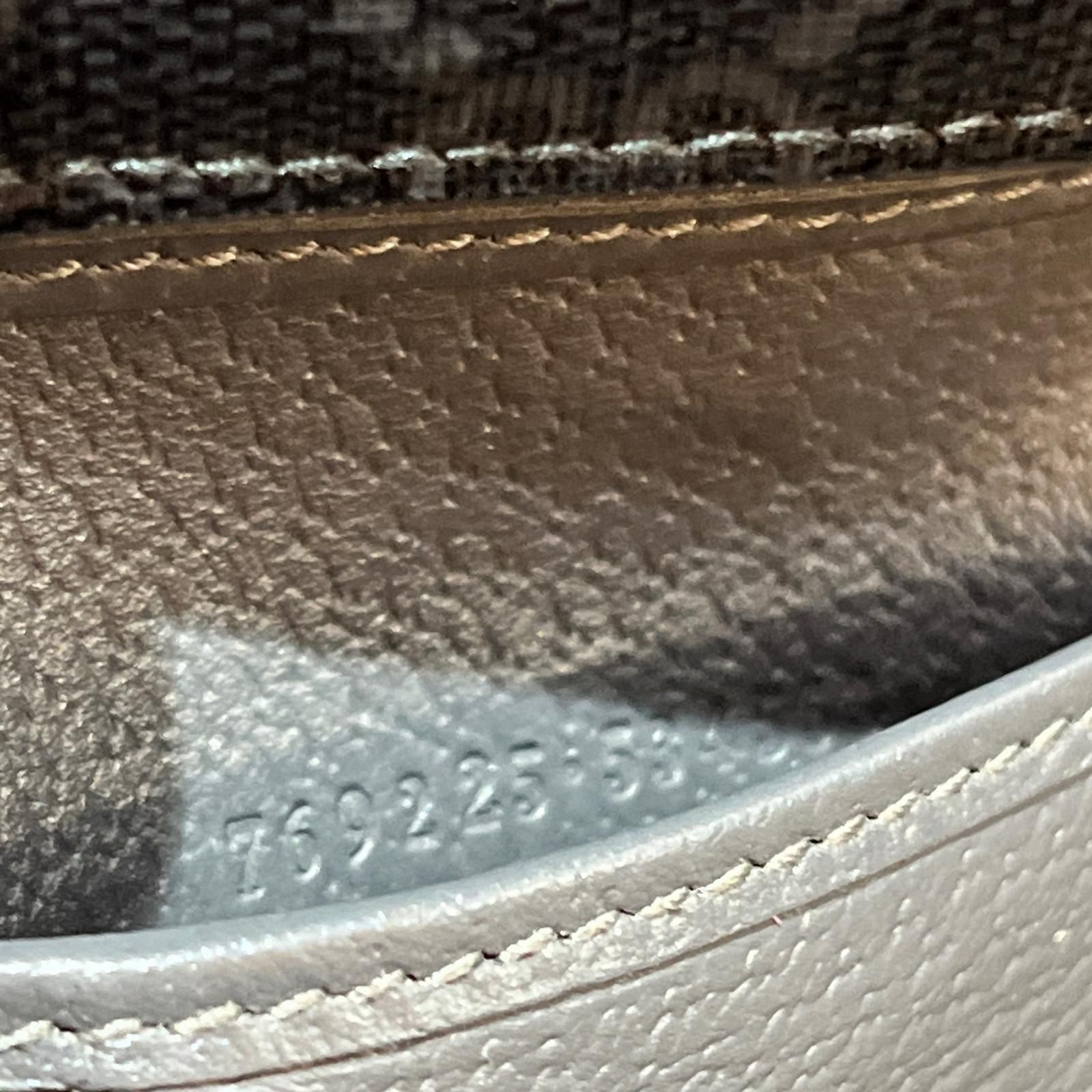 参考上代85800円 GUCCI GG三つ折りウォレット 三つ折り財布 ウォレット 