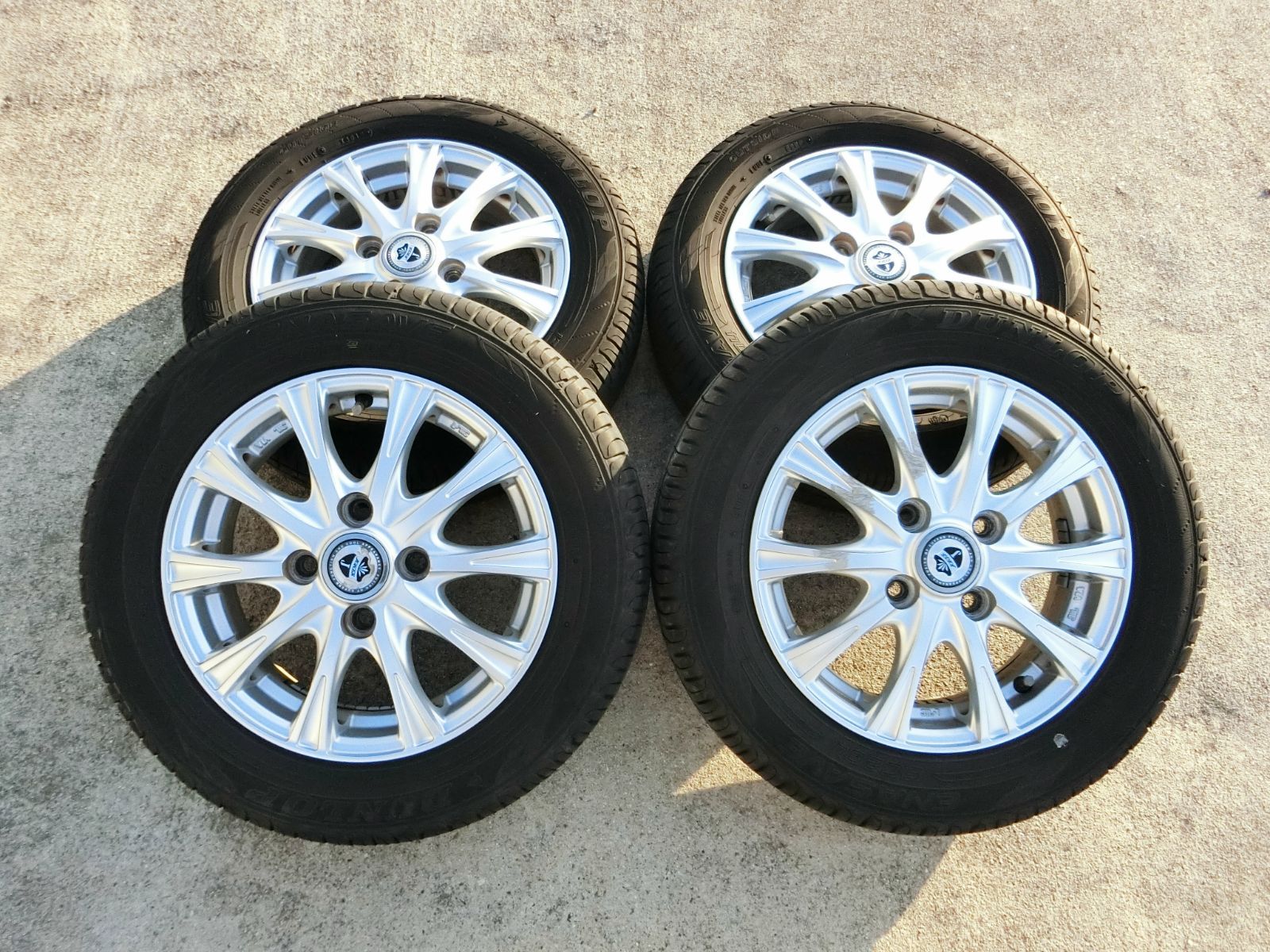 892 JOKER 13インチ アルミホイール 4穴 13 4 0 B 45 PCD 100 ハブ径 約74 mm 4本セット 155 65 R ekワゴン 外し