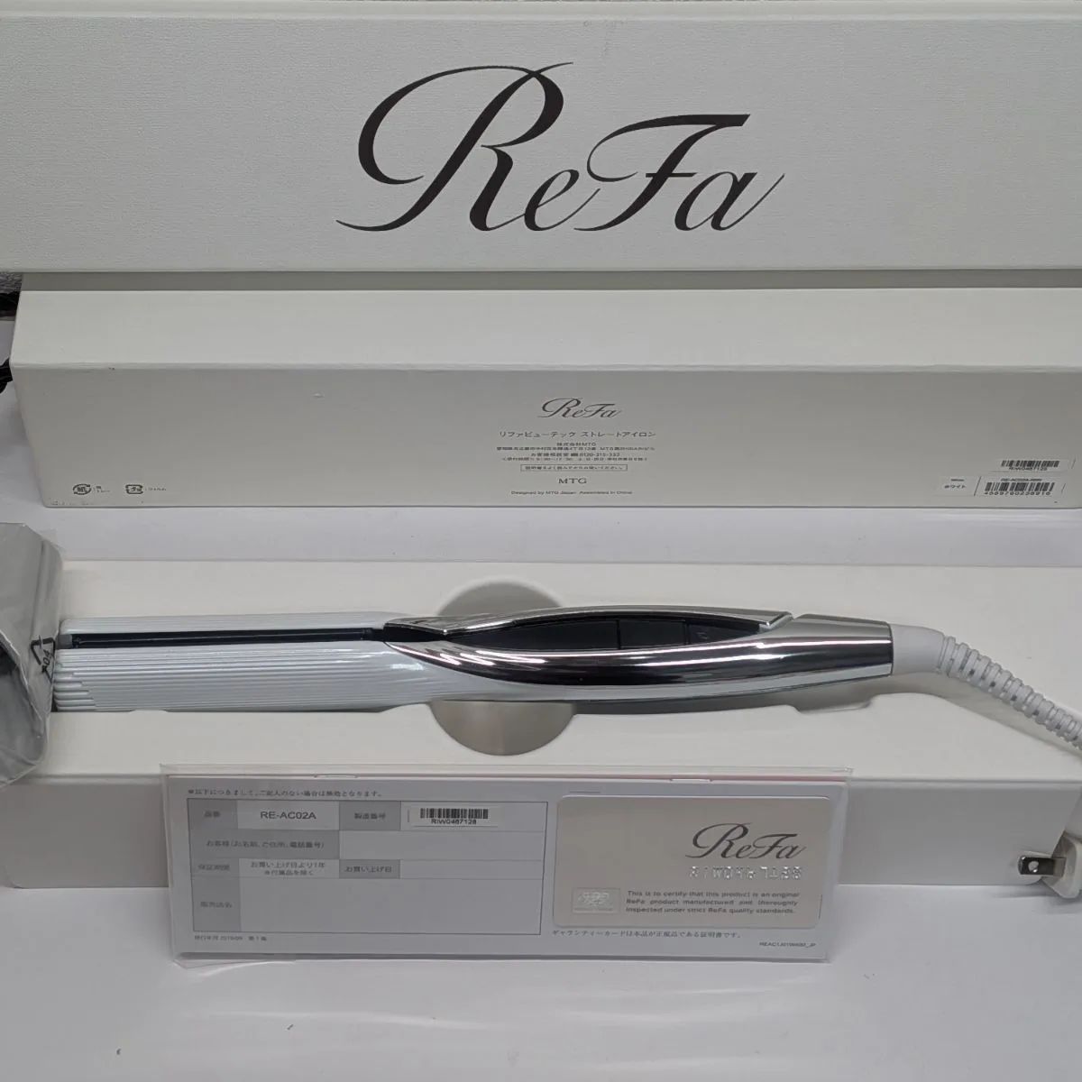 MTGのReFa IRON ホワイト ﻿ 型番 RE-AC 02 A-RIW