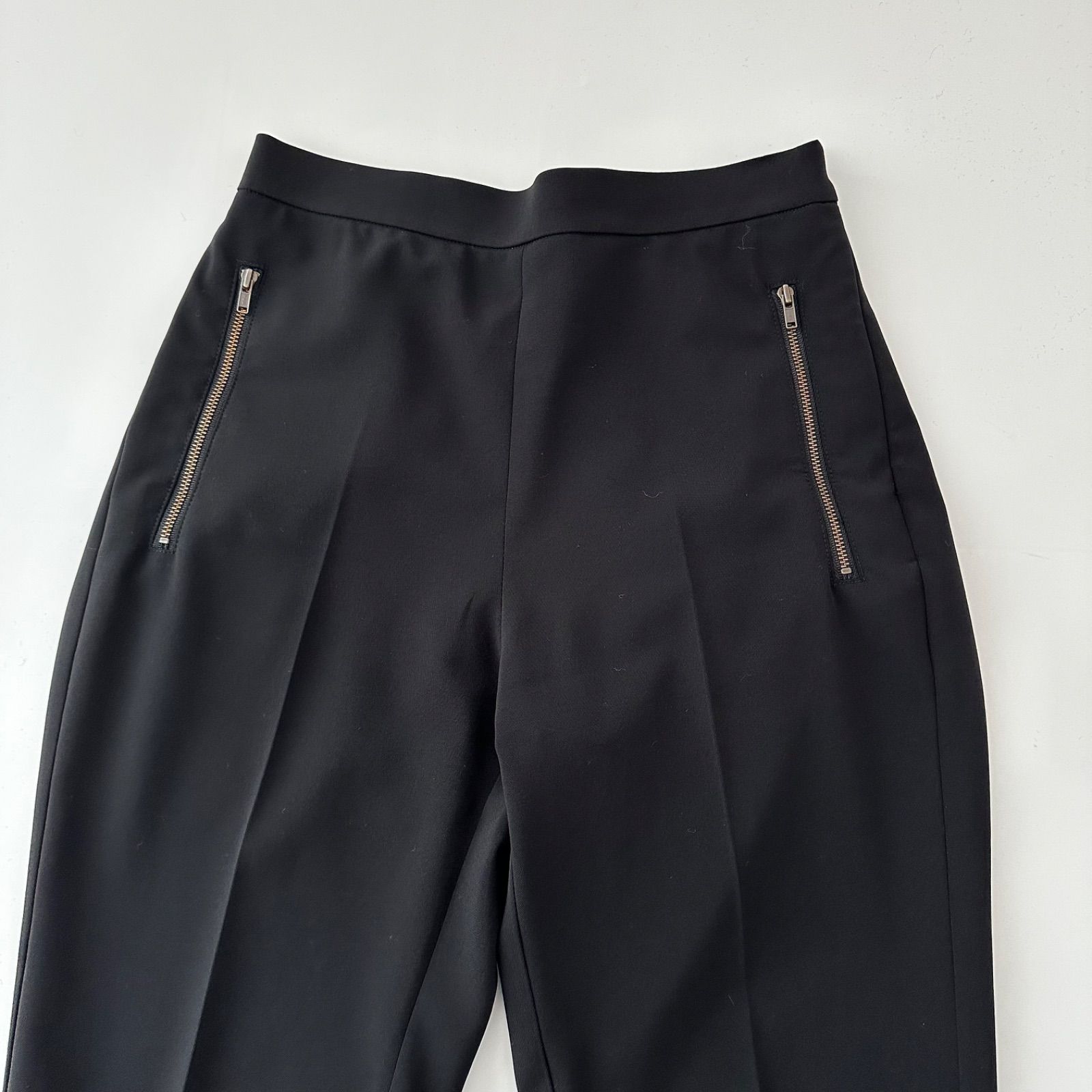 shéller シェリエ 裾スリット テーパードパンツ ブラック S 日本製 ストレッチ素材