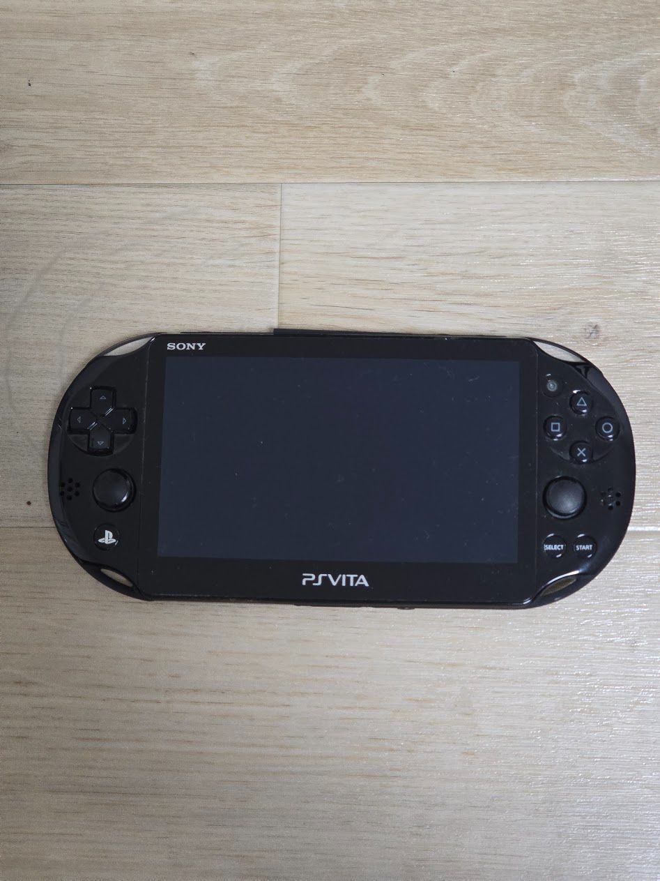 PS Vita 2000 本体 PCH 2000ブラック黒