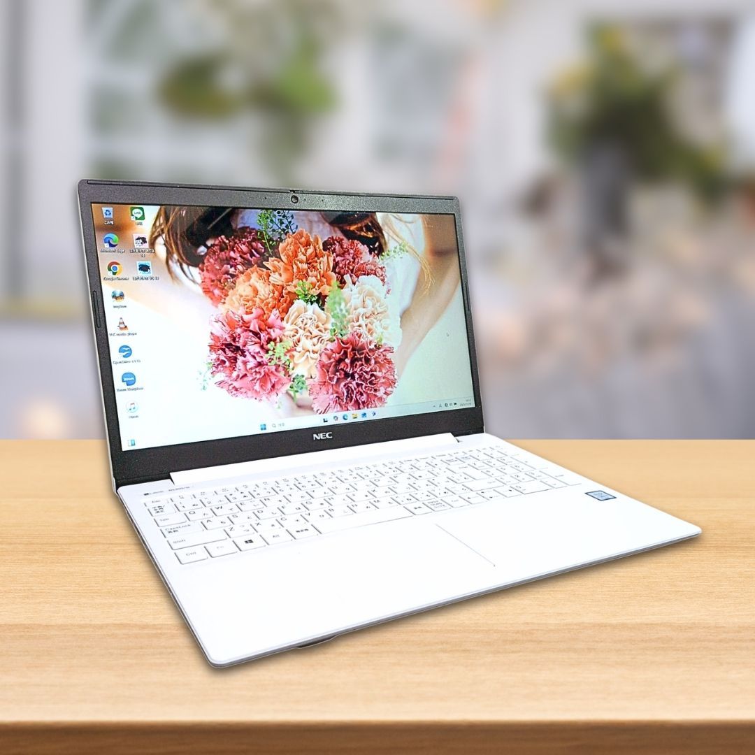 Corei 3 Win 11 SSD 256 みなので 年賀状の宛名印刷に