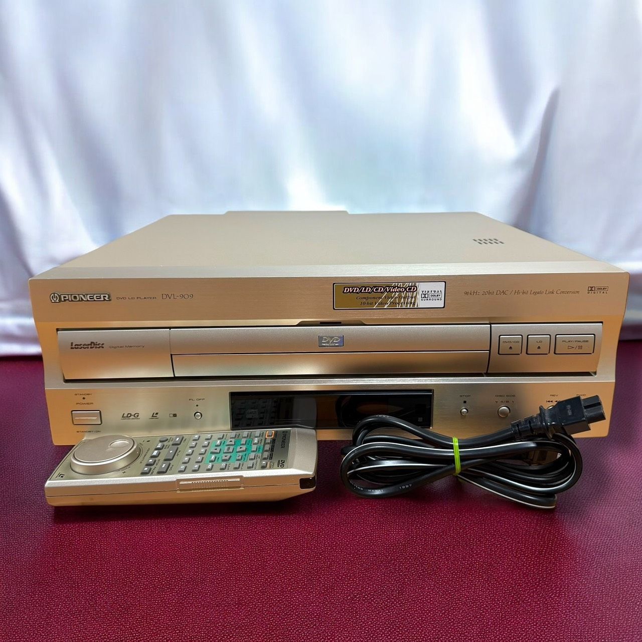 ☆送料無料 極美品 Pioneer パイオニア DVL-909 ゴールド DVD LD